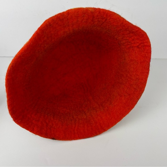 Handmade Felted Wool Hat - Picture 5 of 5